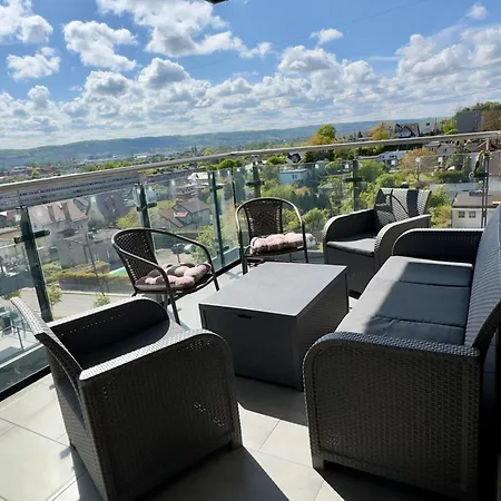 Navy Blue غدينيا