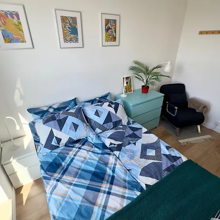 Navy Blue شقة غدينيا